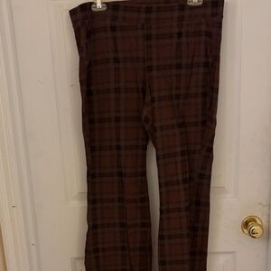 Torrid  Plaid Pants sz 2. Flared leggings with pockets!
